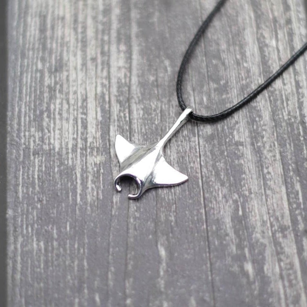 North Royal Manor Stingray Necklace