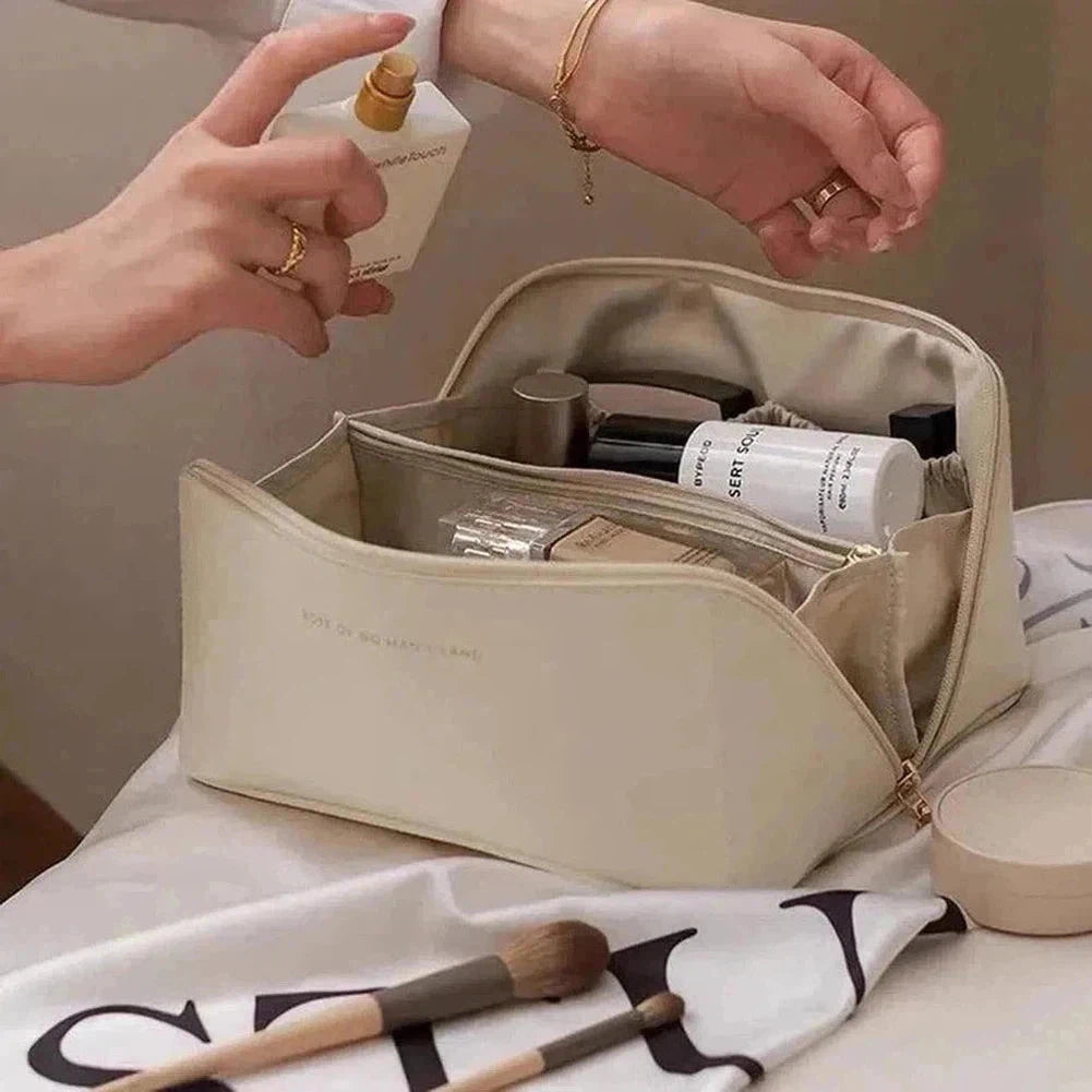 Saint Morris Aurora Organizer Bag
