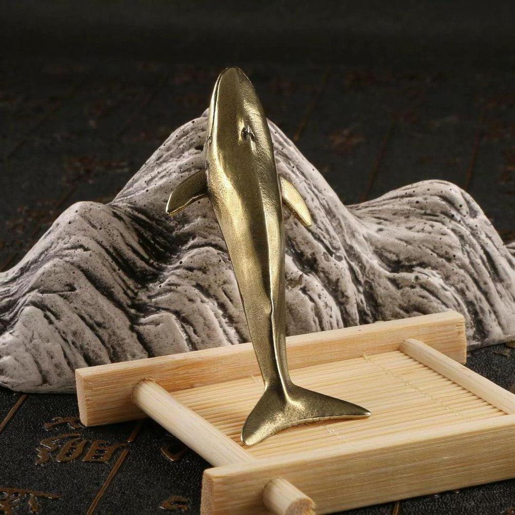 Saint Morris Henderson Vintage Blue Whale Figurines