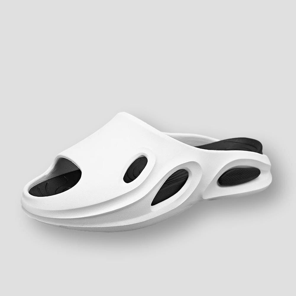 Saint Morris Waldorf Beach Slippers