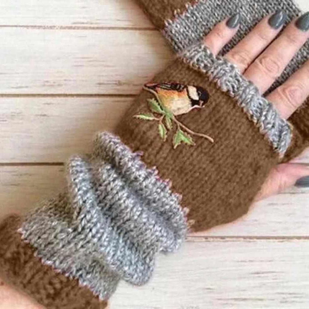 Sky Madrid Embroidery Bird Knitted Gloves